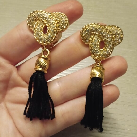 Swarovski Jewelry - Swarovski Dangle Crystal Tassel Clip-on Earrings Celtic Twist